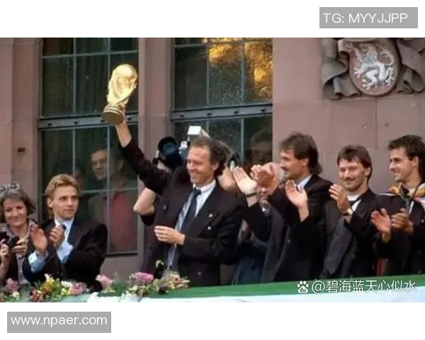 谢十三足球队培养的传奇球星与他们的光辉足坛历程回顾