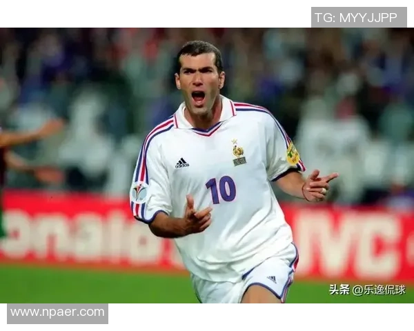 足球界秃顶球星盘点 从梅西到齐达内的经典形象转变